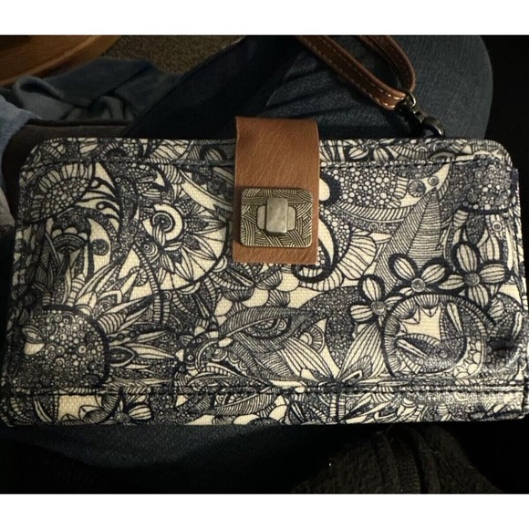 SAKROOTS Navy Spirit Desert Artist Circle Crossbody Zip Wallet Bag/Wristlet - Picture 4 of 13